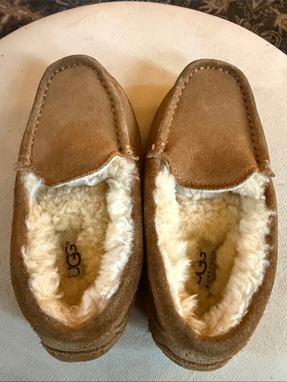 UGG Kids Chestnut Suede Shearling-Lined Moccasins - Picture 5 of 5